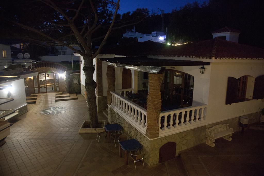 Hostal Mar De Frente Los Canos De Meca Exterior photo