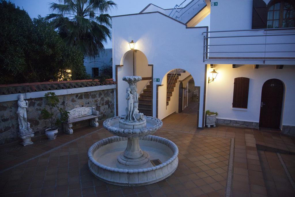 Hostal Mar De Frente Los Canos De Meca Exterior photo