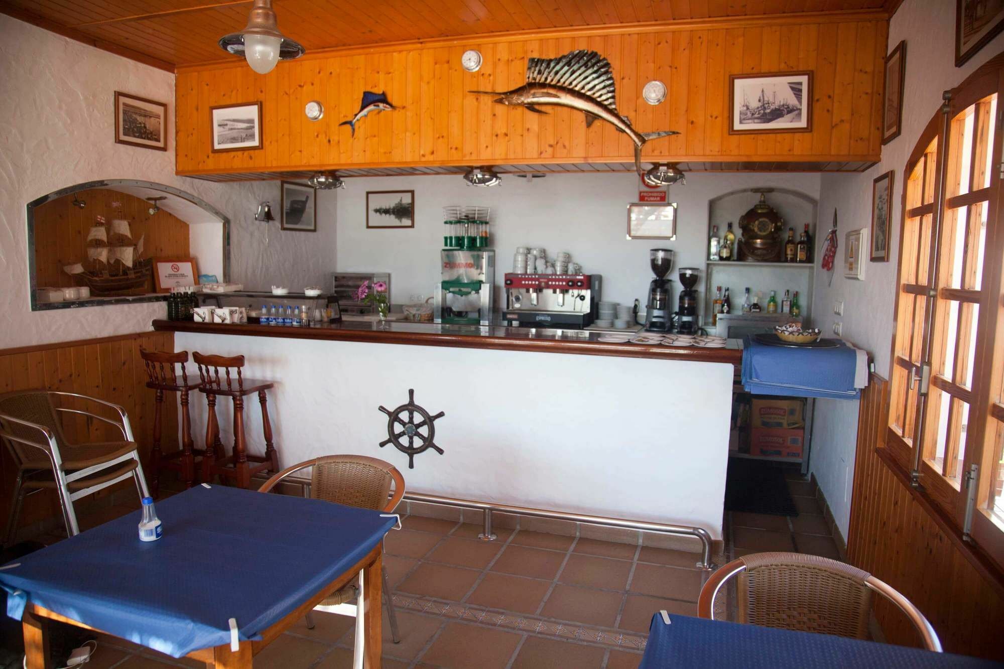 Hostal Mar De Frente Los Canos De Meca Exterior photo